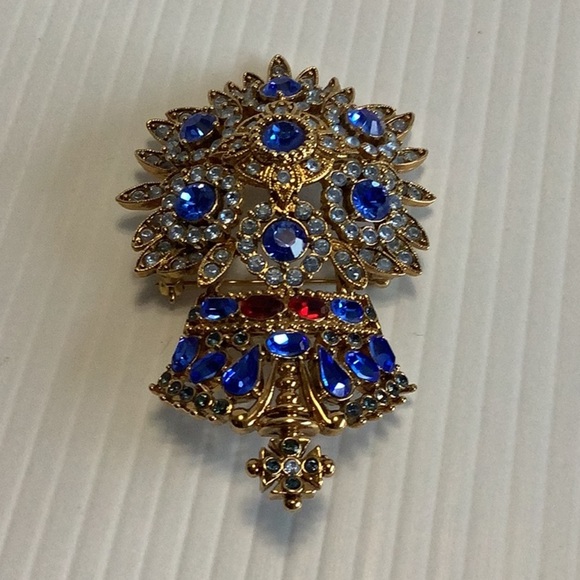 JOAN RIVERS Vintage Royal Monarch Maltese Cross Gold Blue Red Brooch Signed - Picture 10 of 15